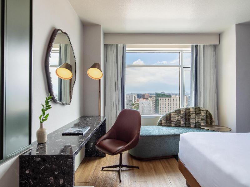 Hyatt Regency Denver at Colorado Convention Center image