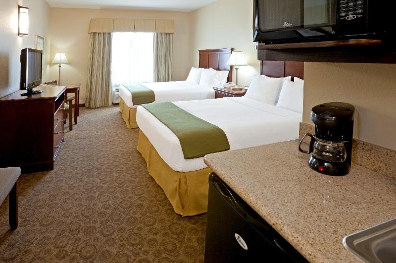 Holiday Inn Express Hotel & Suites Cedar Hill photo 19