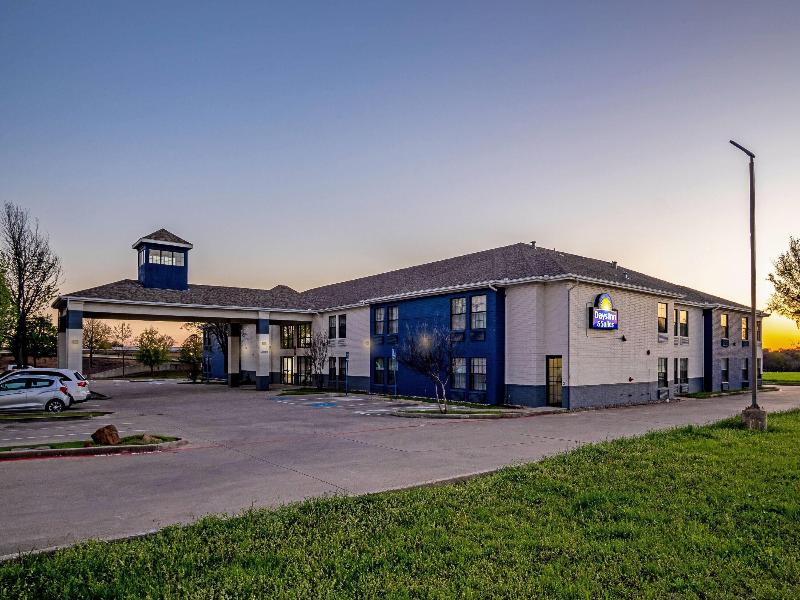 Days Inn by Wyndham Dallas Plano image