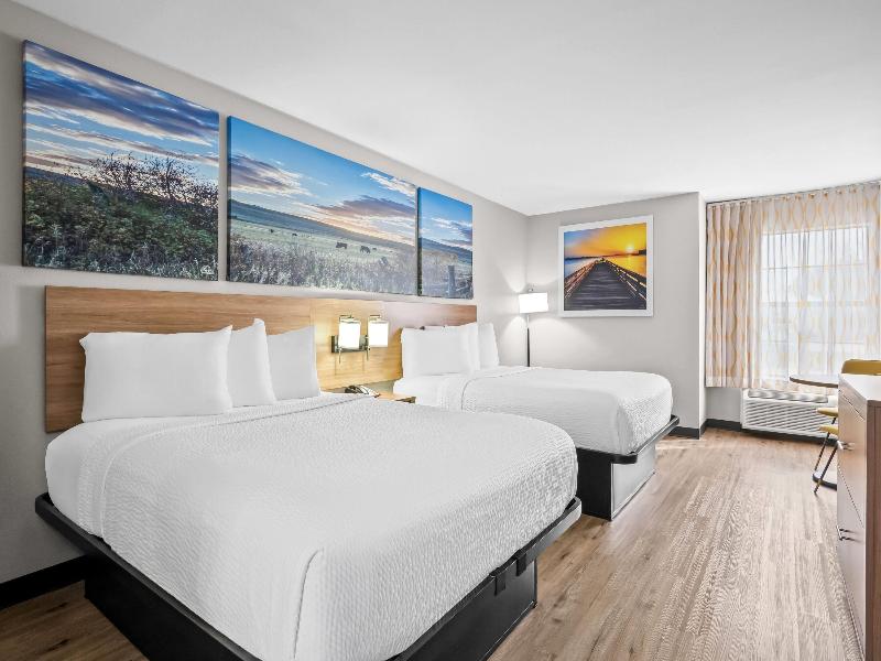 Days Inn by Wyndham Dallas Plano image