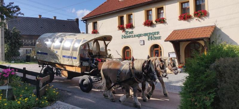 Neue Höhe Hotel  image