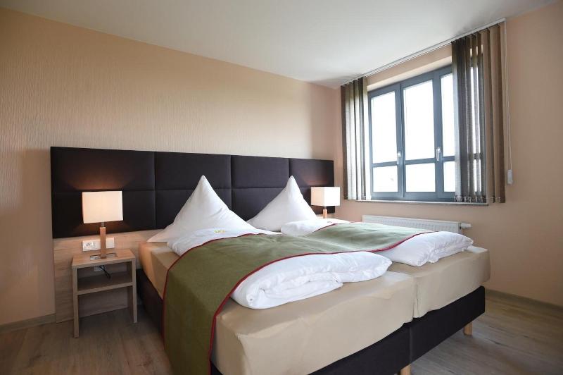 Neue Höhe Hotel  image