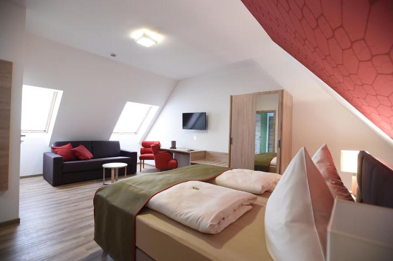 Neue Höhe Hotel  image