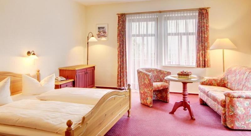 Neue Höhe Hotel  image