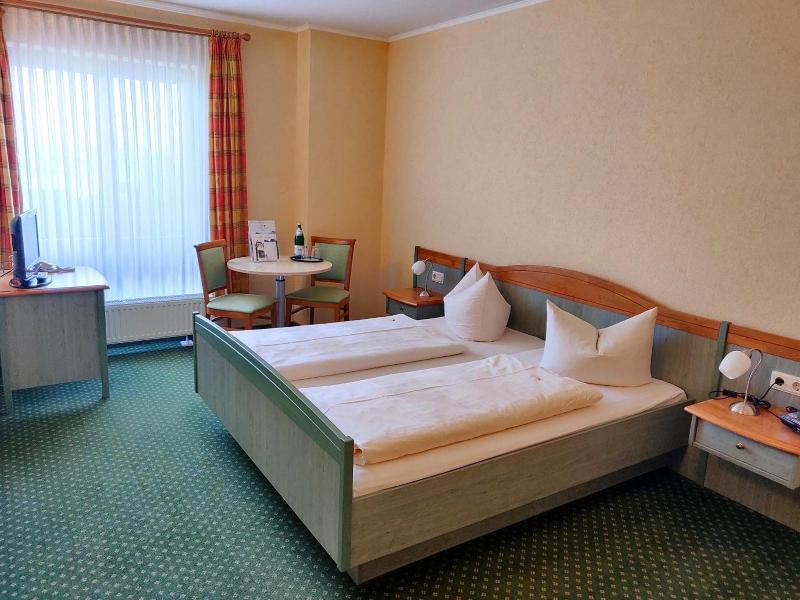 Neue Höhe Hotel  image