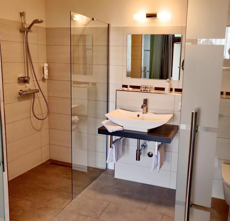 Neue Höhe Hotel  image