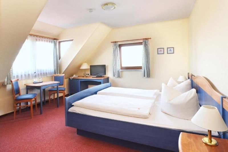 Neue Höhe Hotel  image