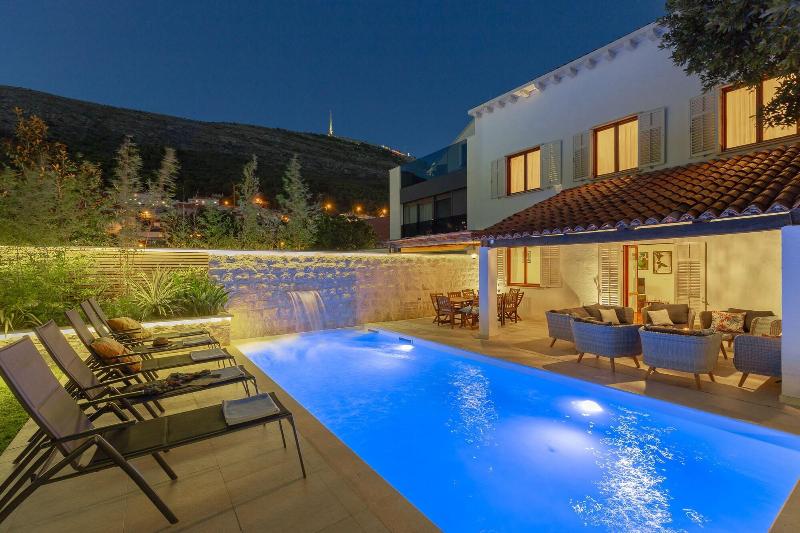 Hedera Estate - Villa Hedera image