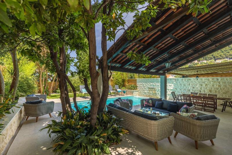 Hedera Estate - Villa Hedera image