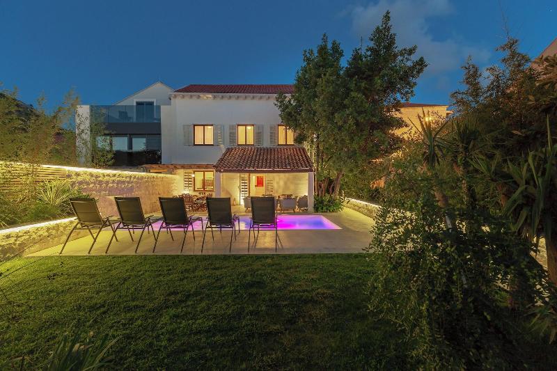 Hedera Estate - Villa Hedera image