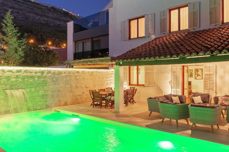 Hedera Estate - Villa Hedera image