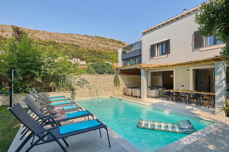 Hedera Estate - Villa Hedera image