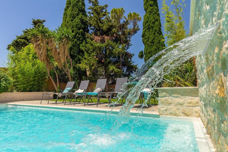 Hedera Estate - Villa Hedera image