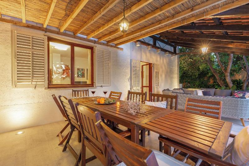 Hedera Estate - Villa Hedera image