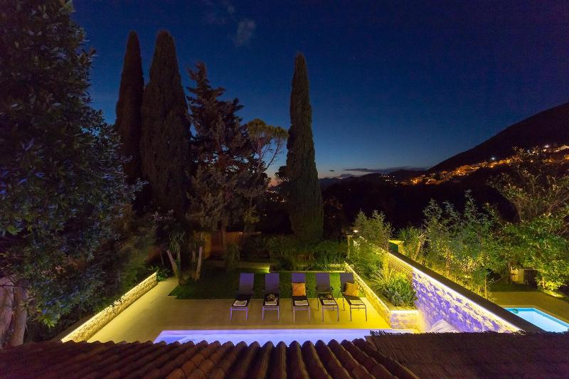 Hedera Estate - Villa Hedera image