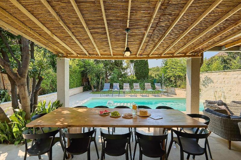 Hedera Estate - Villa Hedera image