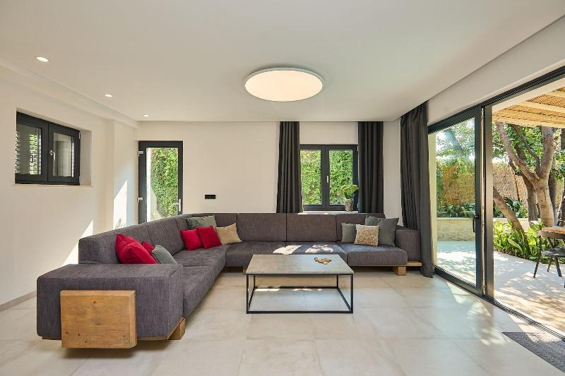 Hedera Estate - Villa Hedera image