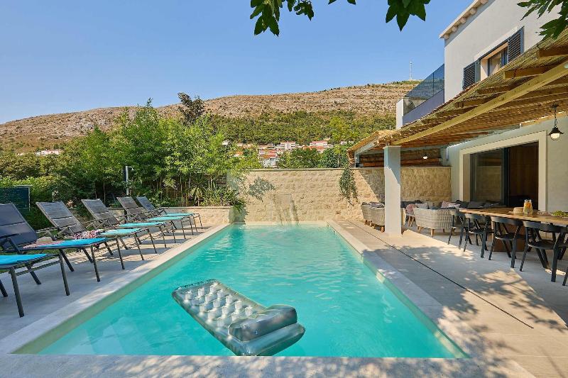 Hedera Estate - Villa Hedera image