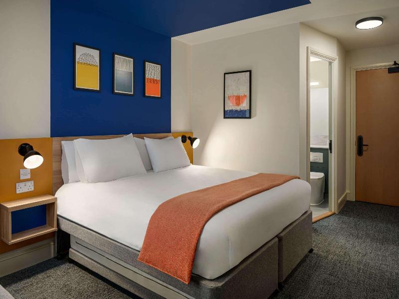 Days Inn Chesterfield Tibshelf image