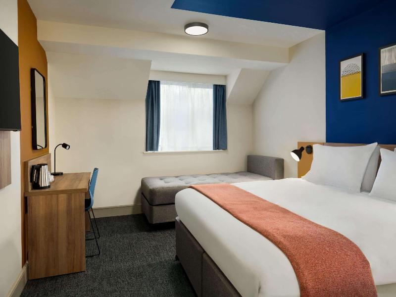 Days Inn Chesterfield Tibshelf image