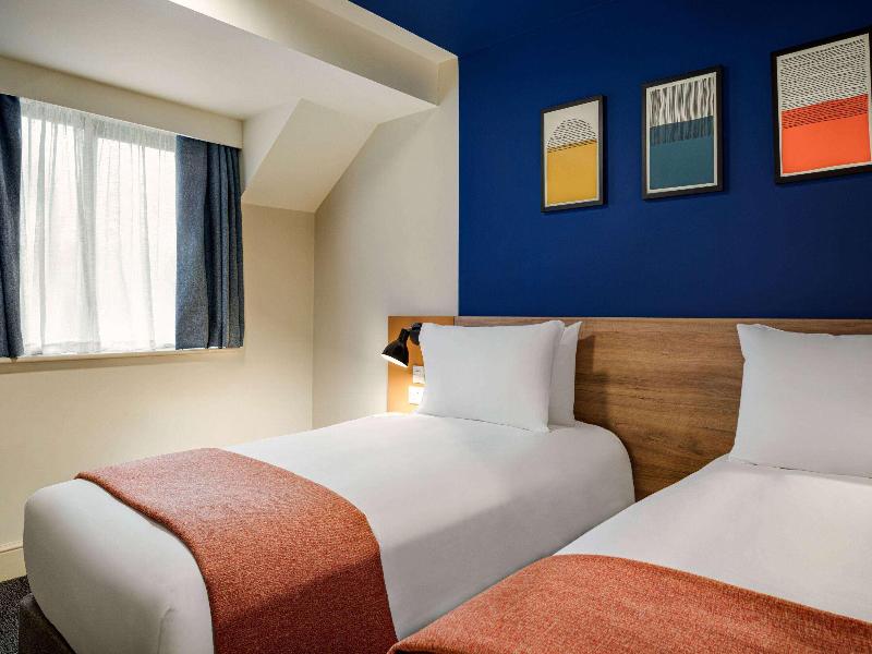 Days Inn Chesterfield Tibshelf image