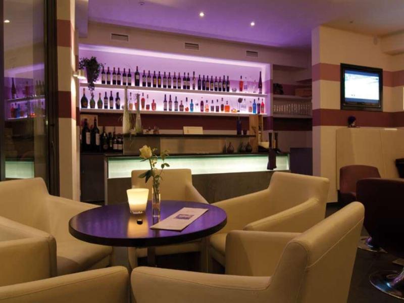 Romantikhotel Neuhaus image