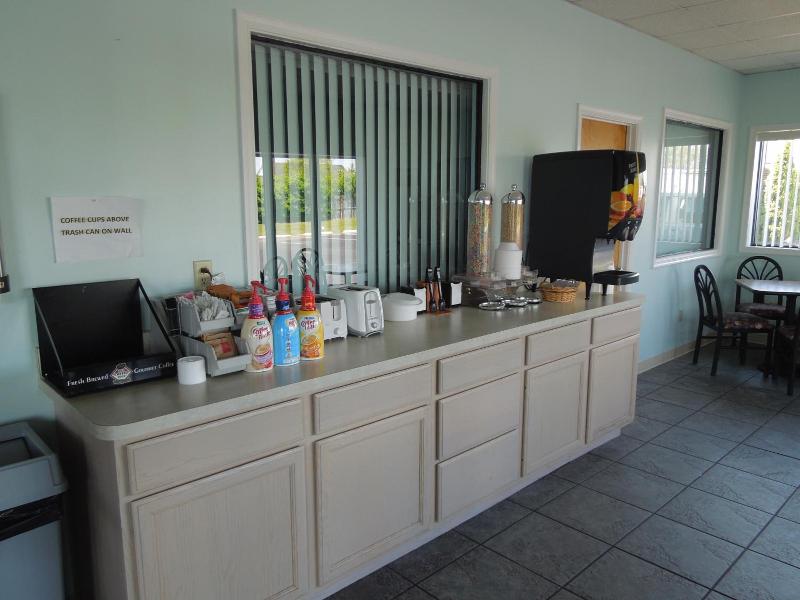 Atlantic Inn image