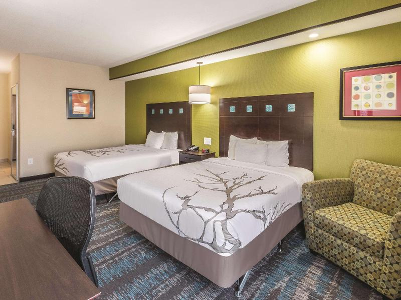 La Quinta Inn and Suites South Grand Prairie image