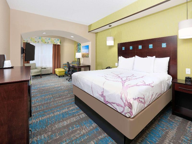 La Quinta Inn and Suites South Grand Prairie image