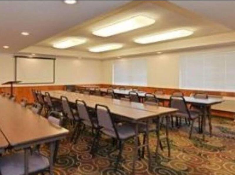 American Inn and Suites image