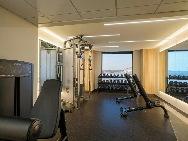 The Westin Detroit Metropolitan Airport image