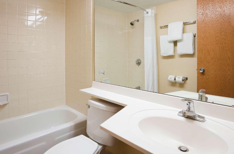 GuestHouse Inn Rochester image