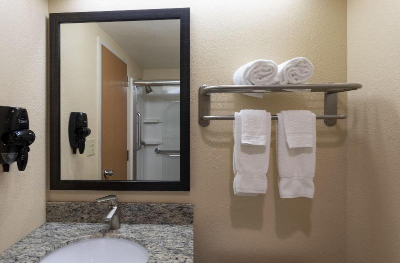GuestHouse Inn Rochester image