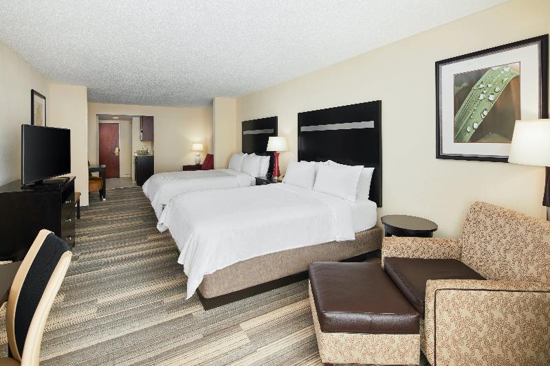 Holiday Inn Express I26 Us 29 At Westgate Mall 5