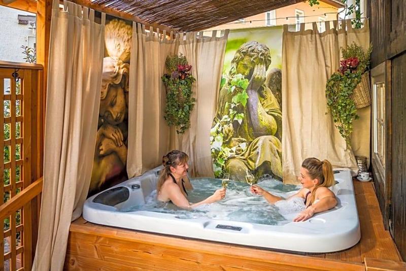 Hotel & Wellness Goldenes Fass Meissen  image