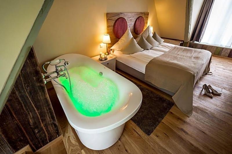 Hotel & Wellness Goldenes Fass Meissen  image