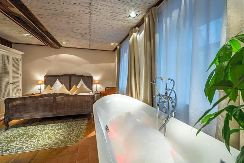 Hotel & Wellness Goldenes Fass Meissen  image