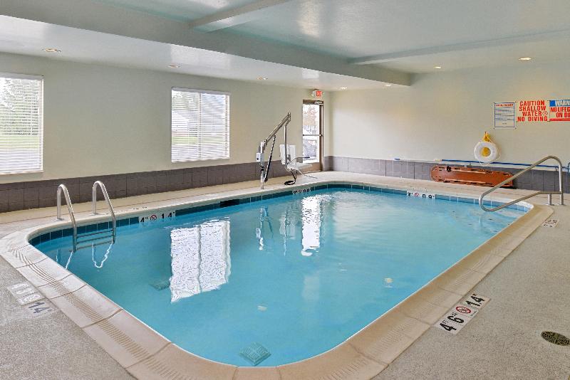 Holiday Inn Express & Suites Greenville image