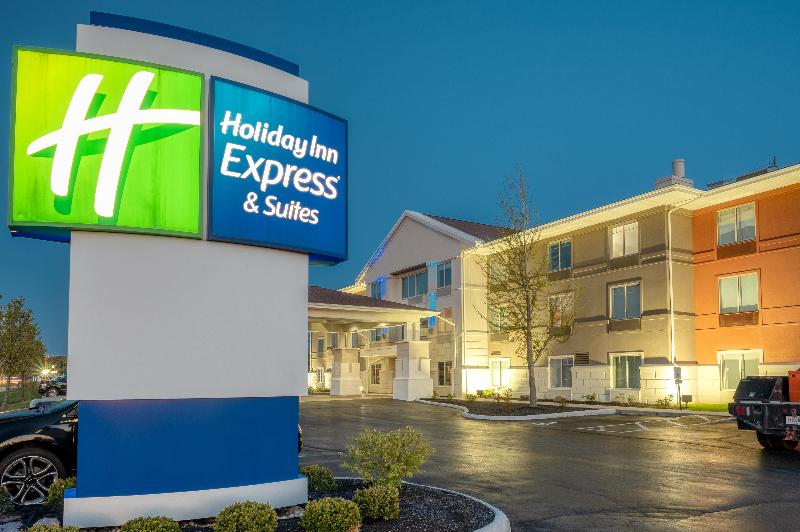 Holiday Inn Express & Suites Greenville image