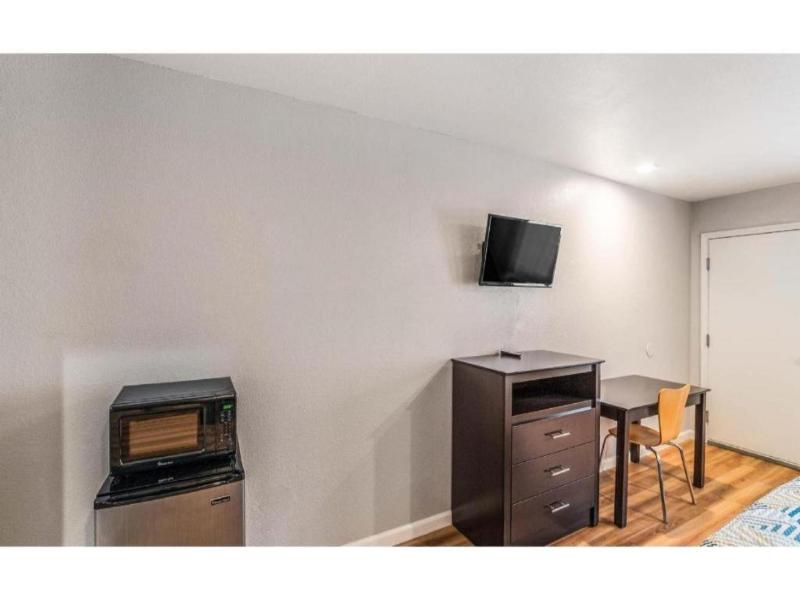 Motel 6 Dallas, TX image