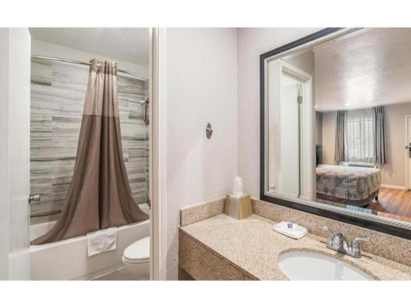 Motel 6 Dallas, TX image