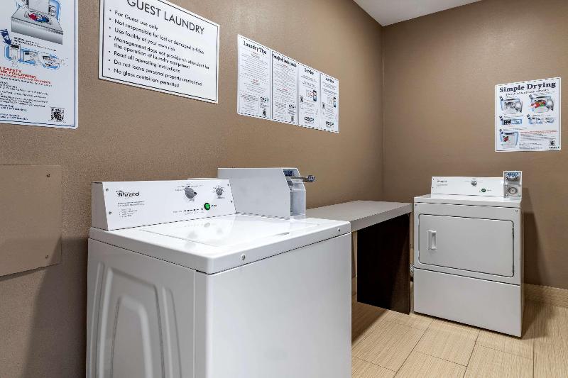 Comfort Inn & Suites Cleveland TX image