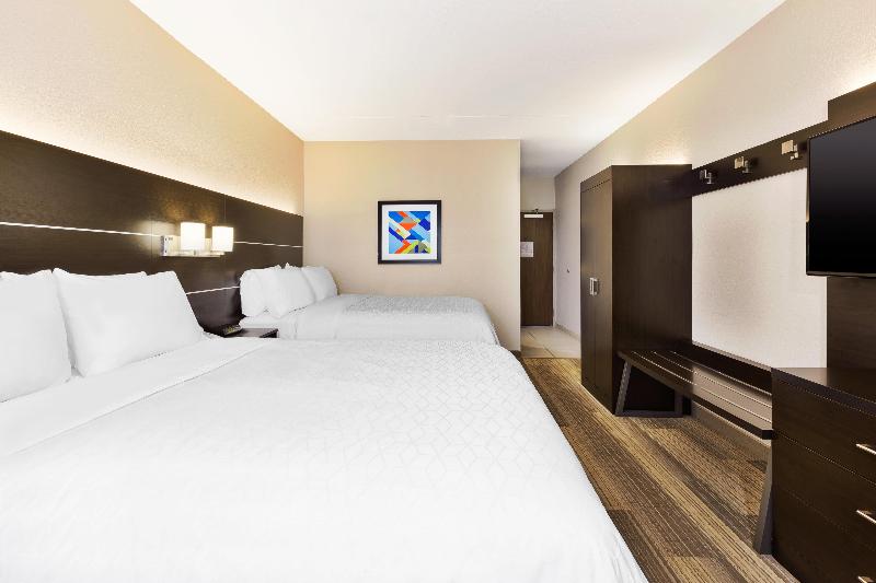 Holiday Inn Express Detroit-Warren image