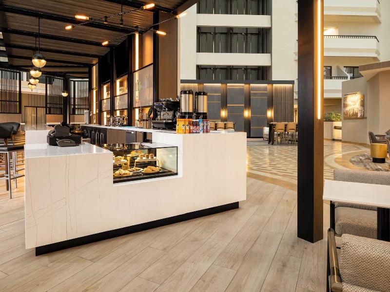 Sheraton Detroit Metro Airport Hotel image