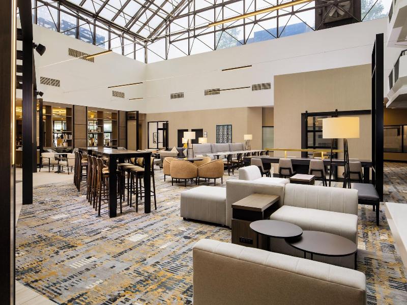Sheraton Detroit Metro Airport Hotel image