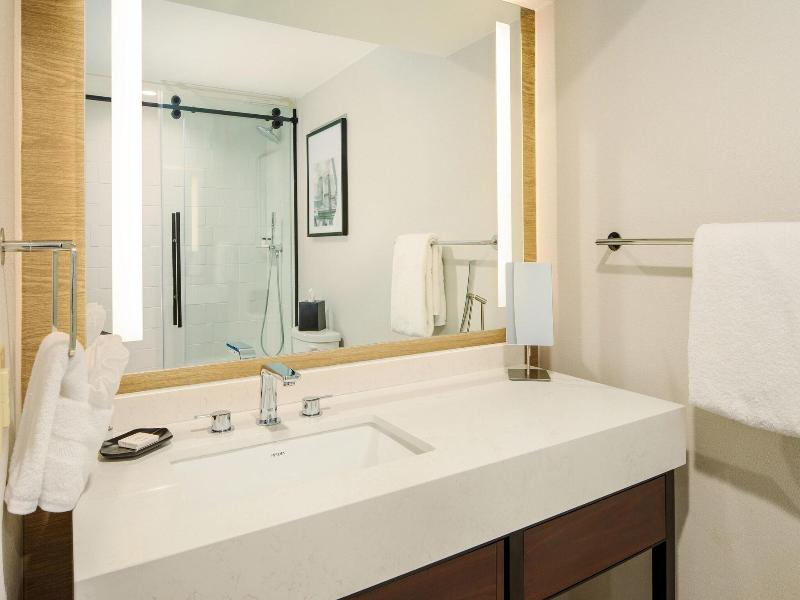 Sheraton Detroit Metro Airport Hotel image