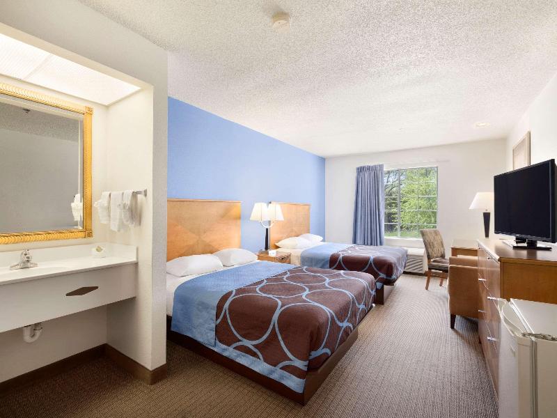 Super 8 by Wyndham Garland/Rowlett/East Dallas image