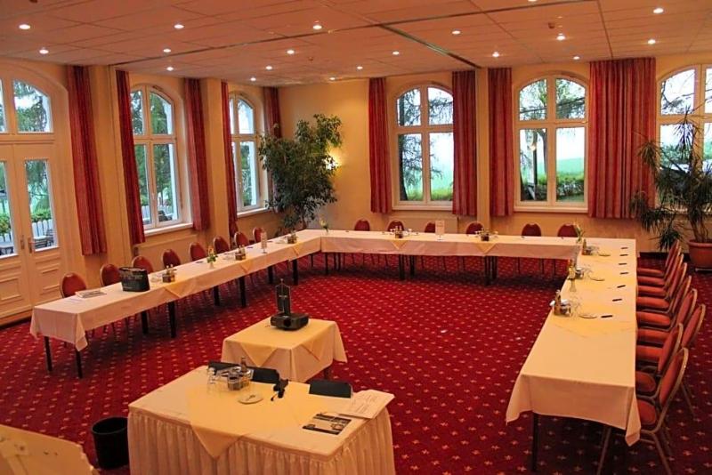 Heidehof image