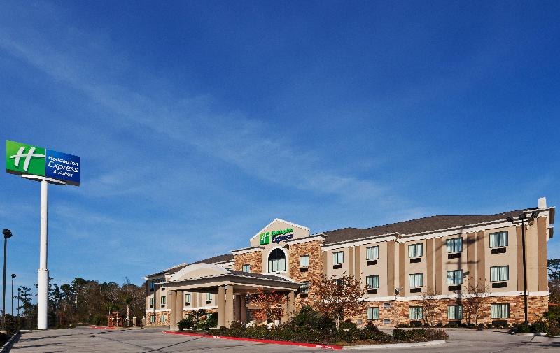 Holiday Inn Express & Suites Cleveland image