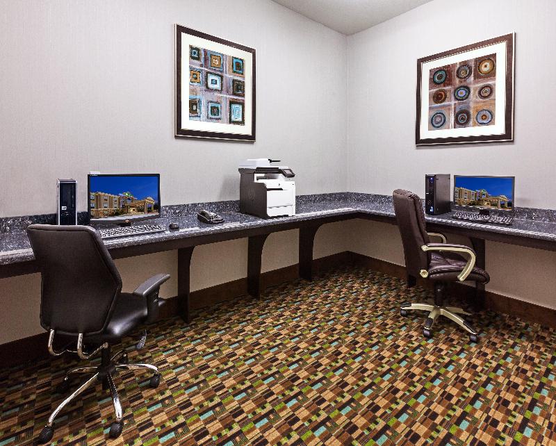 Holiday Inn Express & Suites Cleveland image